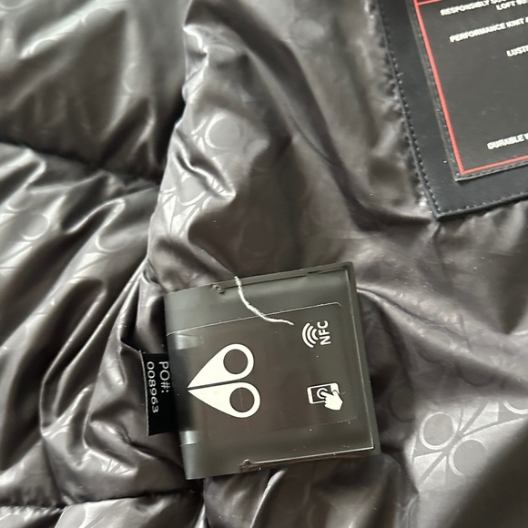 Moose Knuckles Black Hooded Puffer Jacket - Picture 7 of 9